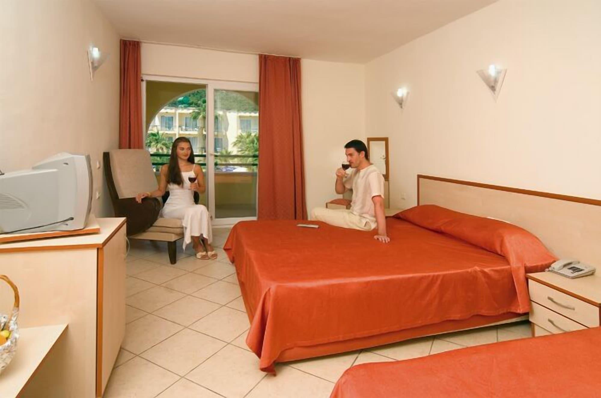 Hotel Golden Sun Beldibi  Exterior photo